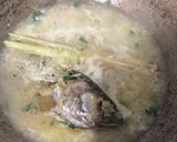 Foto langkah ke 1 dari resep Bubur santan ikan cakalang.