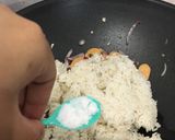 Foto langkah ke 6 dari resep Nasi goreng sosis.