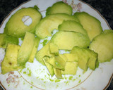 Foto del paso 3 de la receta: Lasaña fría de salmón y aguacate