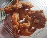 Foto langkah ke 3 dari resep Udang goreng tepung crunchy.