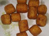 चिल्ली गार्लिक पोटैटो बाईट (Chilli garlic potato bite recipe in Hindi)