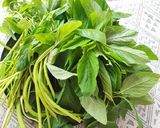 A picture of step 1 of Ganyaar/Gandhari saag.