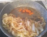 Foto del paso 3 de la receta: Atún rojo encebollado