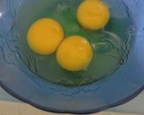 Foto langkah ke 1 dari resep Telur Dadar Istimewa.
