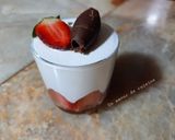 Une image de l'étape 18 de Verrine façon fraisier 🍓.
