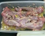 Une image de l'étape 1 de Haut de lapin à la moutarde.