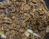 Foto langkah ke 7 dari resep Completed Yakiniku Beef bowl.