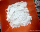 A picture of step 2 of Instant katori pizza.