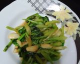 Foto langkah ke 7 dari resep Tumis Kailan Bawang Putih Goreng.