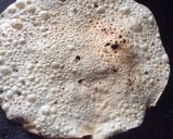 A picture of step 3 of Masala papad.