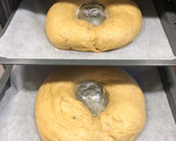 Foto del paso 4 de la receta: Roscón de reyes especial con relleno de chantilly