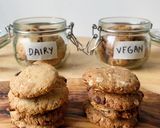 Foto langkah ke 7 dari resep Kue Kering Okara (ampas kedelai) versi Vegan dan non-vegan.