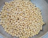 A picture of step 2 of Ragda Pattice.