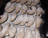 Foto del paso 5 de la receta: Medialunas😀
