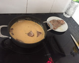 Foto del paso 4 de la receta: Bistec de cerdo en salsa