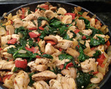 Foto del paso 3 de la receta: Pollo con verduras a la vasca