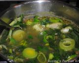 A picture of step 8 of Omaj soup آش اوماج تبریزی.