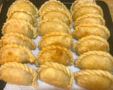 Foto langkah ke 5 dari resep Pastel Renyah ala Fatmah Bahalwan.