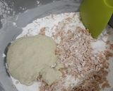 Foto langkah ke 2 dari resep Peyek kacang rebon tanpa telur dan santan.