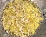 Foto langkah ke 1 dari resep Oseng kentang tempe pedas manis.
