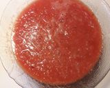 A picture of step 3 of Pasta with vegetarian PastaSauce. Made of kidneybeans and homemade tomatosauce.