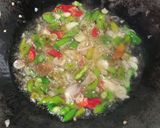 Foto langkah ke 2 dari resep Tumis Buncis Udang.