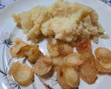 Foto del paso 10 de la receta: Papas noisette con filet de merluza al horno