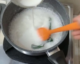 Foto langkah ke 3 dari resep MANGO Sticky Rice Sushi.