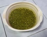 Foto langkah ke 1 dari resep Bubur Kacang Hijau Slow Cooker.