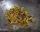 पडवळ डाळींब्यांची भाजी (padval dalibyachi bhaji recipe in marathi) रेसिपी स्टेप 3 फोटो