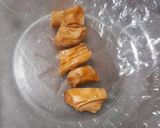 Foto langkah ke 2 dari resep Salad roll ayam blackpepper.