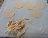 A picture of step 6 of Meat Pies (easy method!).