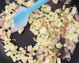 Hình bước làm 2 của món Cơm chiên thập cẩm