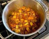 A picture of step 6 of Winter Health in a pot: vegan bean minestrone.