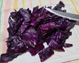 Foto del paso 2 de la receta: Espárragos y col morada en ensalada