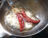 A picture of step 5 of Lahsuni Palak Khichdi.
