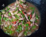 Foto langkah ke 7 dari resep Tumis Cumi Asin & Buncis Saus Tiram.