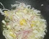 Gambar langkah 1 resipi Ayam Masak Lemak Kangkung.