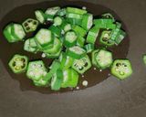A picture of step 4 of Okra (Bhindi) Omelette.