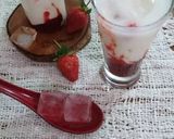 Foto langkah ke 4 dari resep Korean Strawberry Milk.