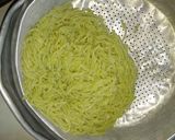 Foto langkah ke 1 dari resep Mie Telor Kukus Kilat (MPASI).