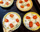 Pas rețetă Tarte cu baby spanac, roșii cherry și brie 4 fotografie
