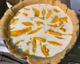 Une image de l'étape 10 de Tarte aux mangues, bananes et mascarpone.