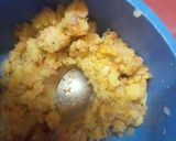 A picture of step 1 of Aloo Parantha.