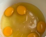 Foto langkah ke 2 dari resep Bolu Pandan Santan (5 telur).
