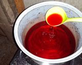 Foto langkah ke 2 dari resep Sirup frambose.