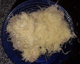 Foto del paso 1 de la receta: Tortillita de papa rallada