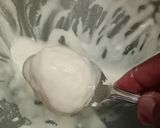 Foto langkah ke 2 dari resep Bola Bola Nasi Isi Ayam Kecap.