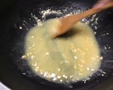A picture of step 2 of Moong dal halwa.