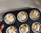 A picture of step 2 of Vanilla cupcakes.